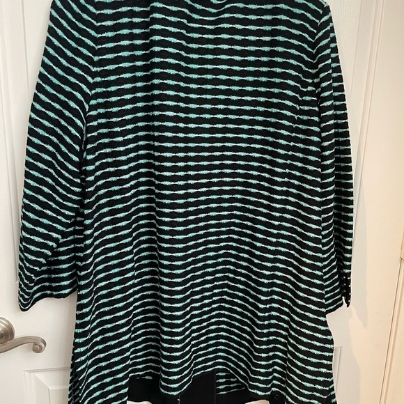 Misook Plus Size One Button Blazer Sweater - Picture 7 of 7